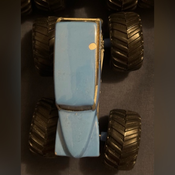 Hot Wheels Monster Jam Monster Trucks Lot Of 10 Grave Digger Monster Mutt TMNT - Picture 7 of 15